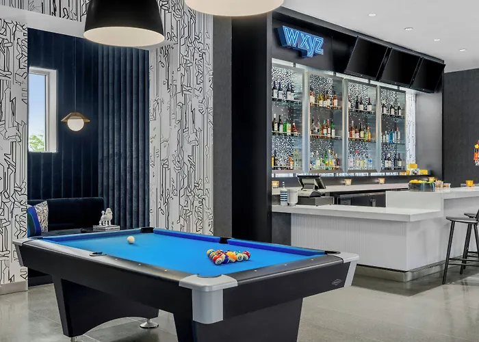Aloft Chicago Schaumburg 3*